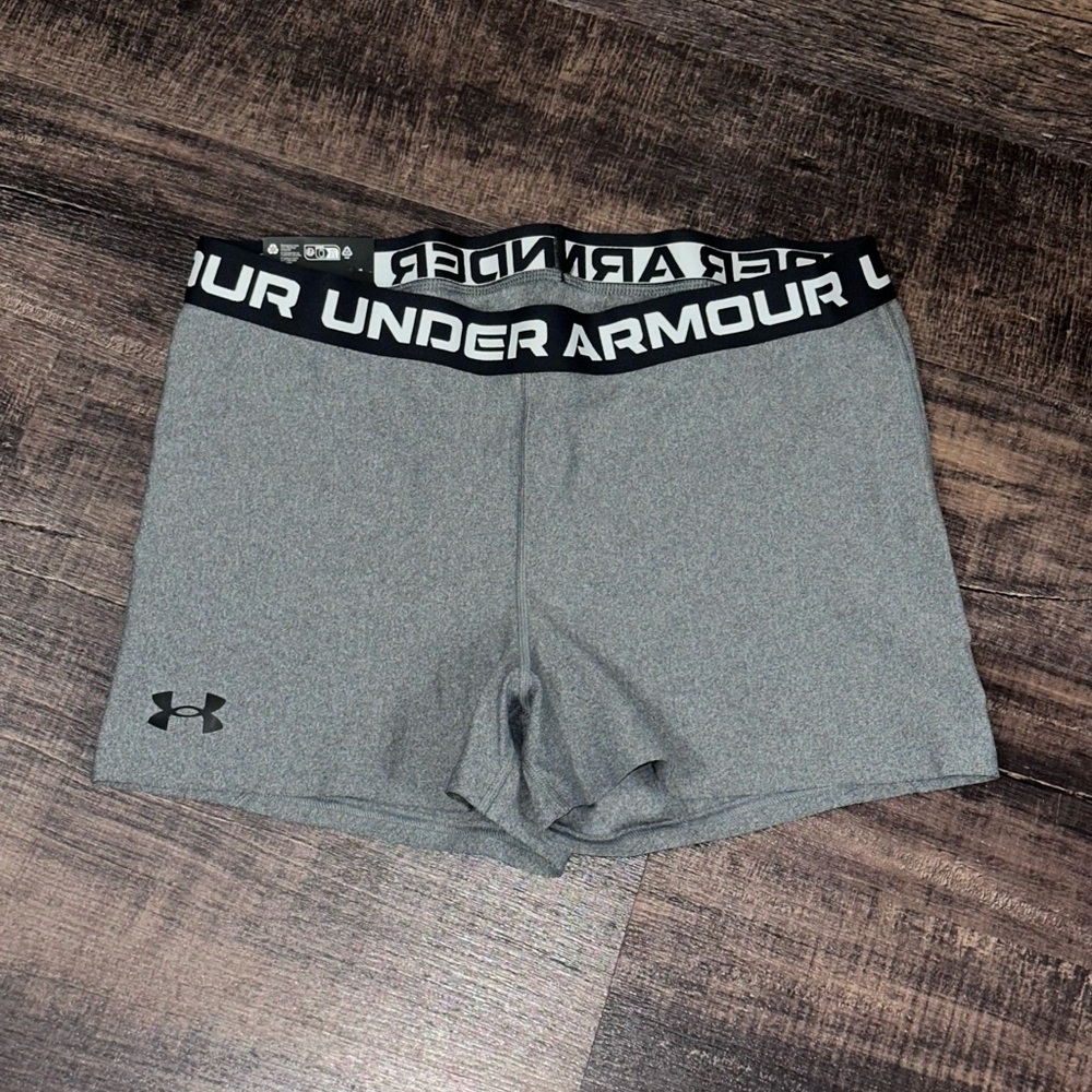 Under Armour HeatGear® Shorty Women’s 3" Shorts Gray